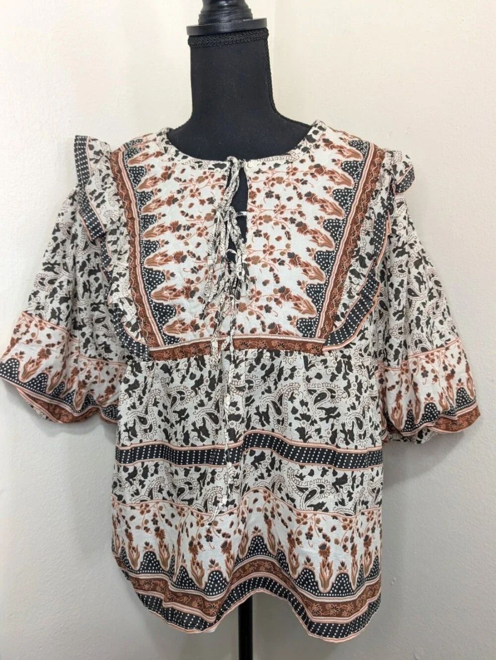 Calypso St. Barth Boho Resort Coastal Prairie Floral Embroidered Ruffle Top L